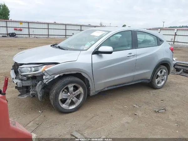 3CZRU6H36LM700243 2020 HONDA HR-V - Image 2