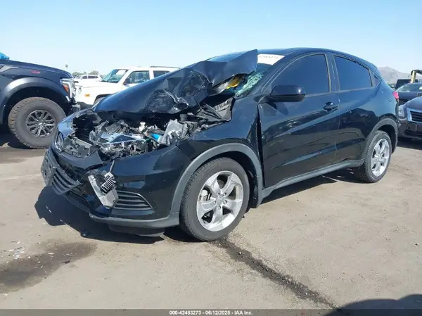 3CZRU6H36LM717303 2020 HONDA HR-V - Image 2