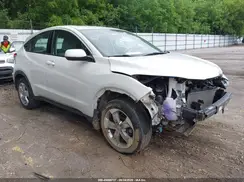 3CZRU6H36MM734376 2021 HONDA HR-V