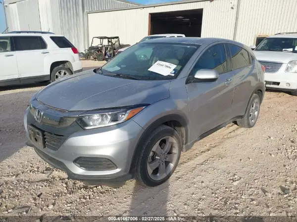 3CZRU6H36MM741621 2021 HONDA HR-V - Image 2