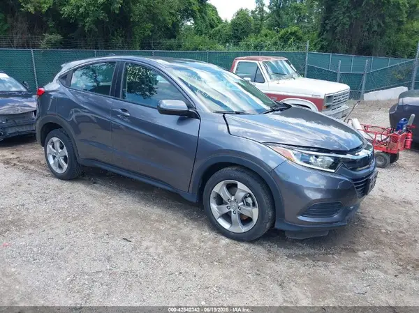 3CZRU6H36MM746835 2021 HONDA HR-V - Image 1