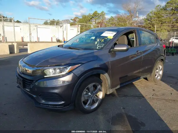 3CZRU6H36NM708443 2022 HONDA HR-V - Image 2
