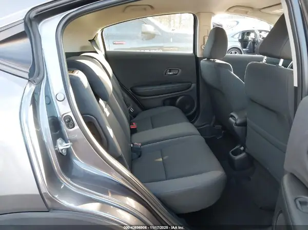 3CZRU6H36NM708443 2022 HONDA HR-V - Image 8