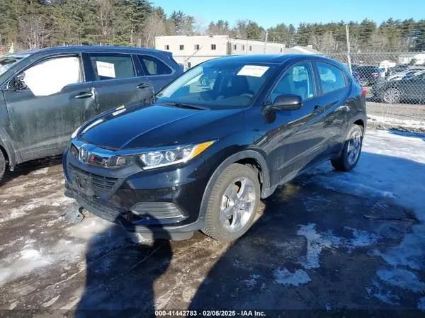 3CZRU6H36NM718745 2022 HONDA HR-V - Image 2