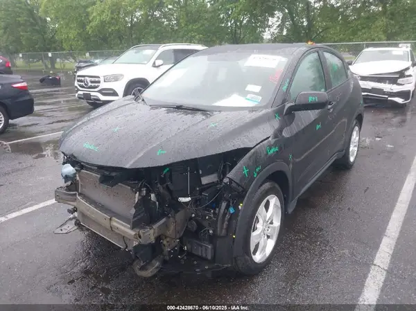 3CZRU6H36NM728031 2022 HONDA HR-V - Image 2