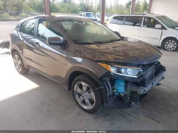 3CZRU6H36NM739255 2022 HONDA HR-V - Image 1