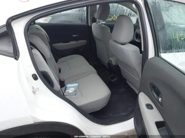 3CZRU6H36NM740020 2022 HONDA HR-V - Image 8