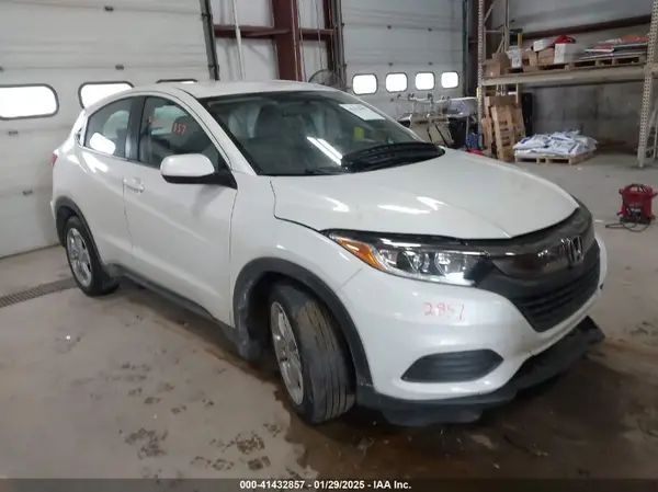 3CZRU6H36NM742320 2022 HONDA HR-V - Image 1