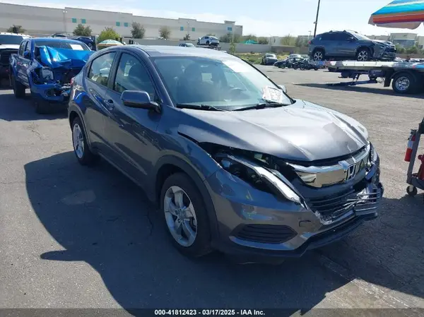 3CZRU6H36NM744939 2022 HONDA HR-V - Image 1