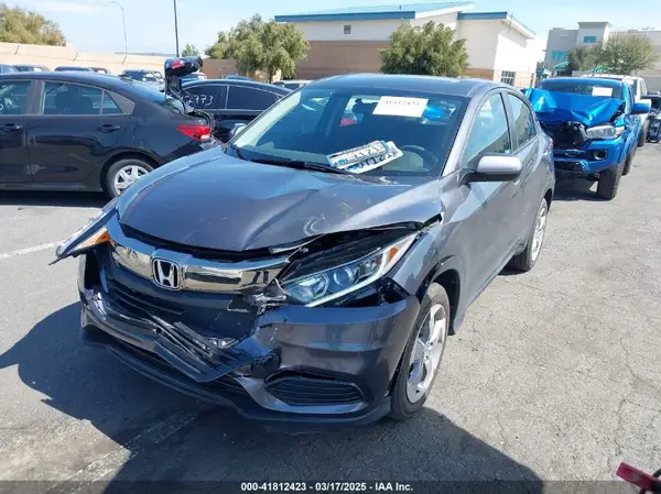 3CZRU6H36NM744939 2022 HONDA HR-V - Image 2