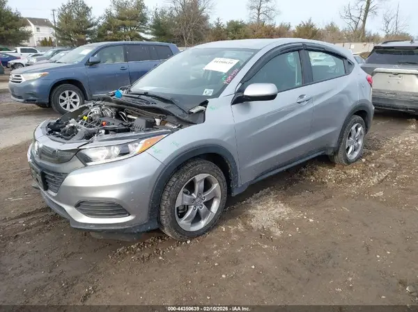 3CZRU6H36NM768626 2022 HONDA HR-V - Image 2