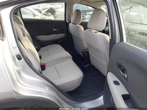 3CZRU6H36NM768626 2022 HONDA HR-V - Image 8
