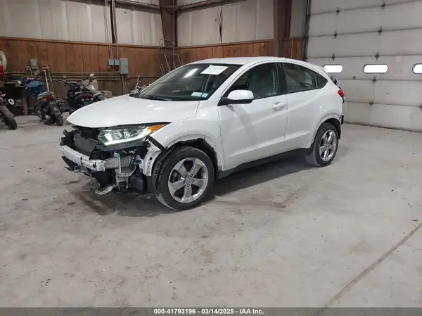 3CZRU6H36NM776239 2022 HONDA HR-V - Image 2