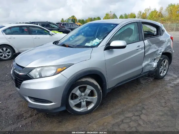 3CZRU6H37GM702623 2016 HONDA HR-V - Image 2