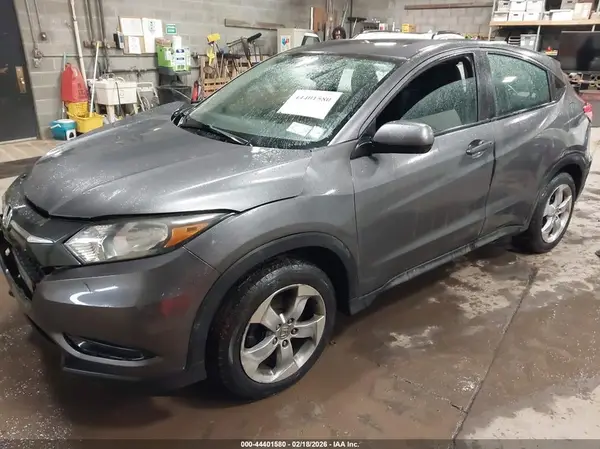 3CZRU6H37GM708468 2016 HONDA HR-V - Image 2