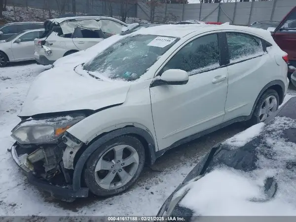 3CZRU6H37GM711693 2016 HONDA HR-V - Image 2