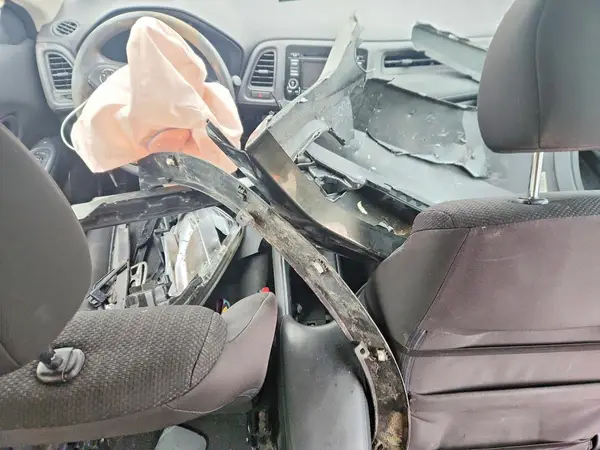 3CZRU6H37GM727005 2016 HONDA HR-V - Image 8