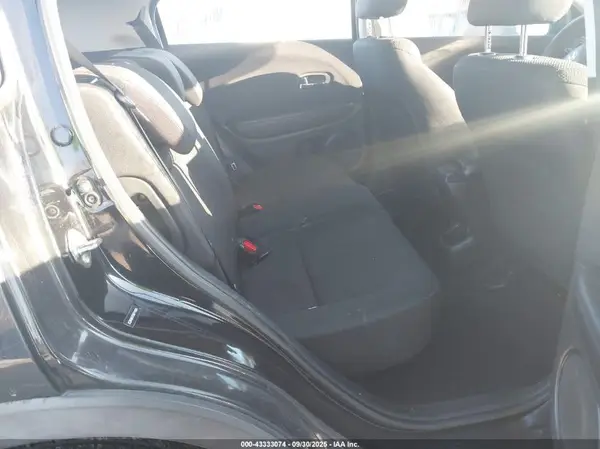 3CZRU6H37GM741664 2016 HONDA HR-V - Image 8