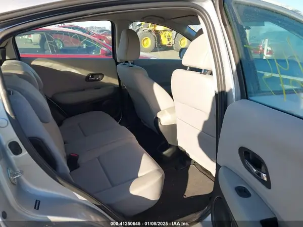 3CZRU6H37GM742233 2016 HONDA HR-V - Image 8