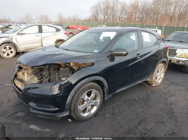 3CZRU6H37GM749666 2016 HONDA HR-V - Image 2