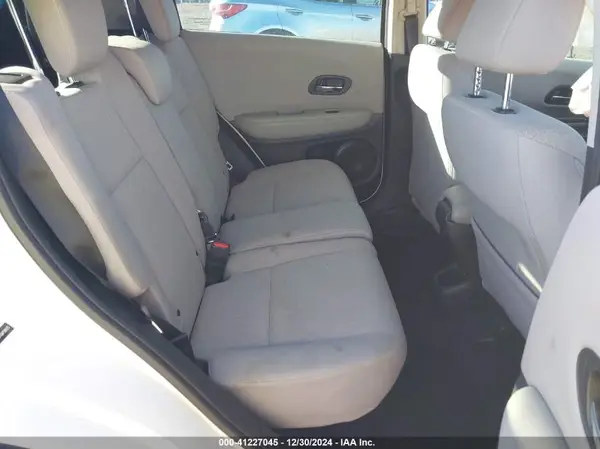 3CZRU6H37GM759825 2016 HONDA HR-V - Image 8