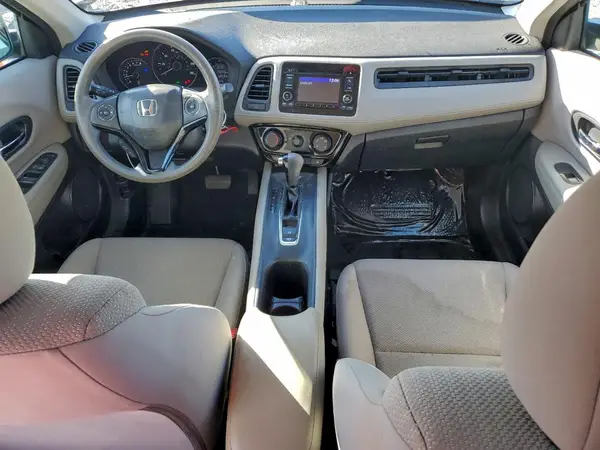 3CZRU6H37HG700547 2017 HONDA HR-V - Image 8