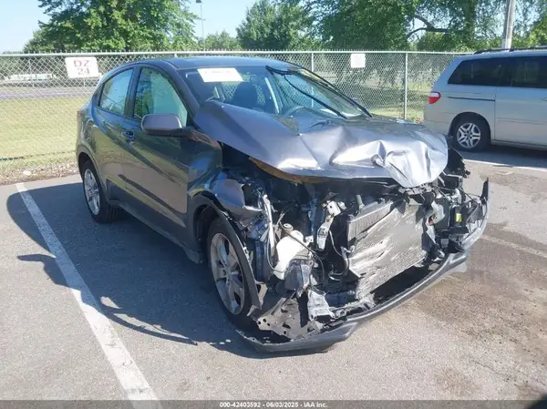 3CZRU6H37HG701066 2017 HONDA HR-V - Image 1