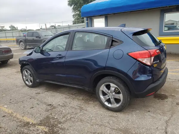 3CZRU6H37HG703884 2017 HONDA HR-V - Image 2