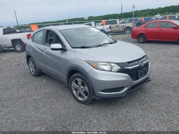 3CZRU6H37HG704923 2017 HONDA HR-V - Image 1