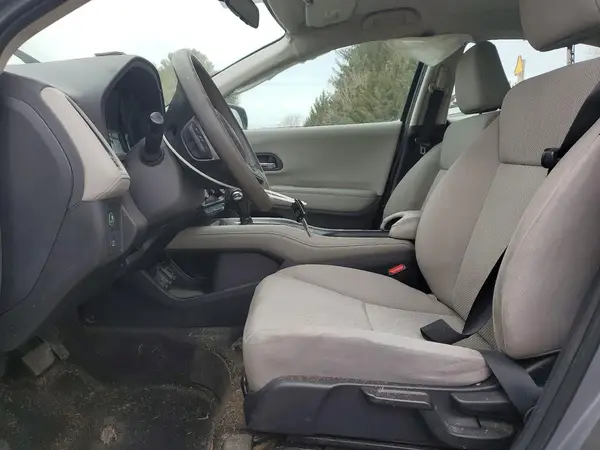 3CZRU6H37HG704954 2017 HONDA HR-V - Image 8