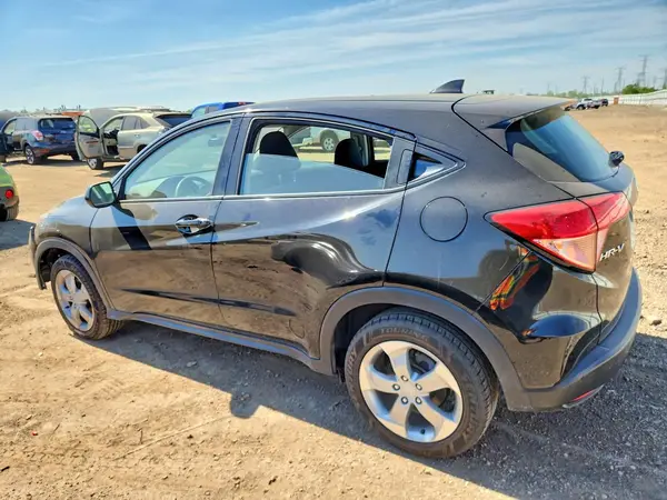 3CZRU6H37HG705313 2017 HONDA HR-V - Image 2