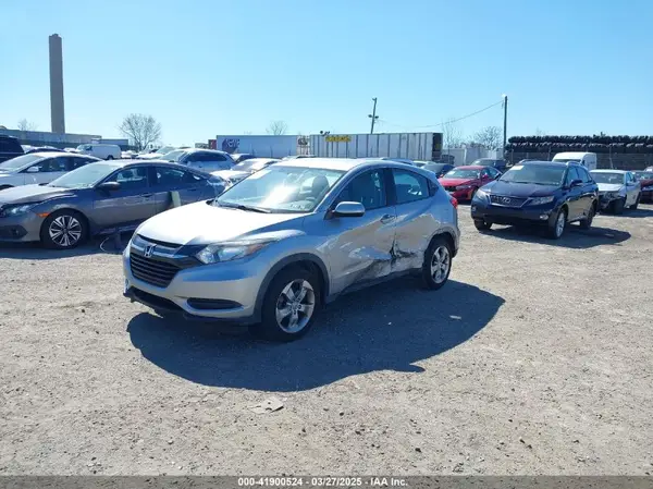 3CZRU6H37HG705585 2017 HONDA HR-V - Image 2