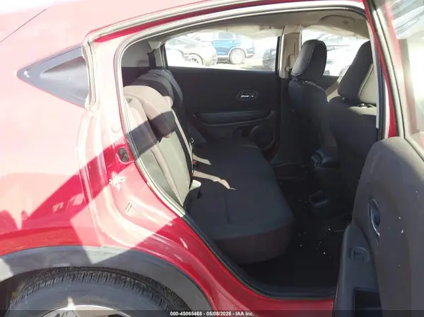 3CZRU6H37HG708258 2017 HONDA HR-V - Image 8