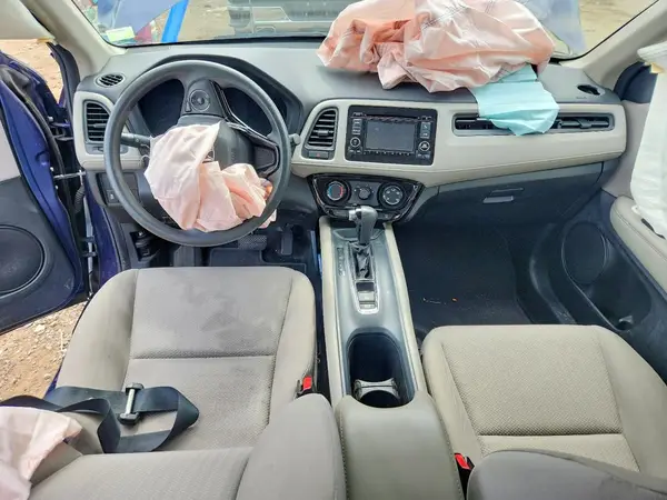 3CZRU6H37HG709801 2017 HONDA HR-V - Image 8