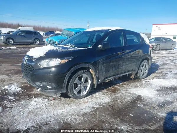 3CZRU6H37HM100533 2017 HONDA HR-V - Image 2