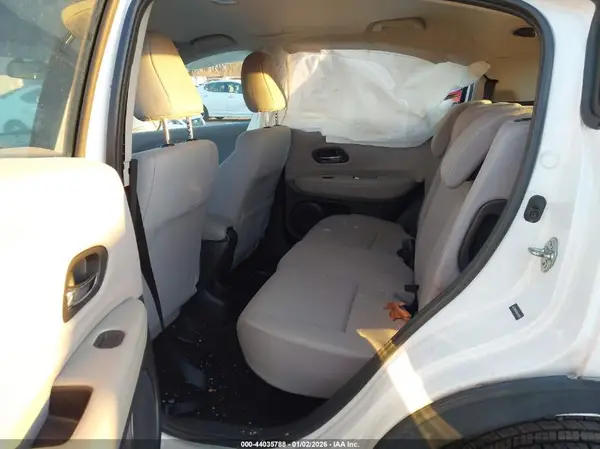 3CZRU6H37HM729709 2017 HONDA HR-V - Image 8