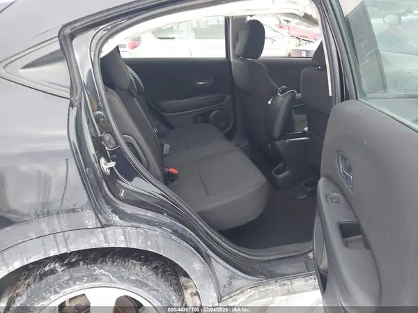3CZRU6H37HM732769 2017 HONDA HR-V - Image 8