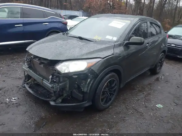 3CZRU6H37JG701221 2018 HONDA HR-V - Image 2
