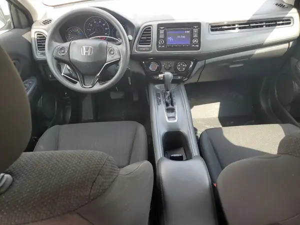 3CZRU6H37JG701557 2018 HONDA HR-V - Image 8