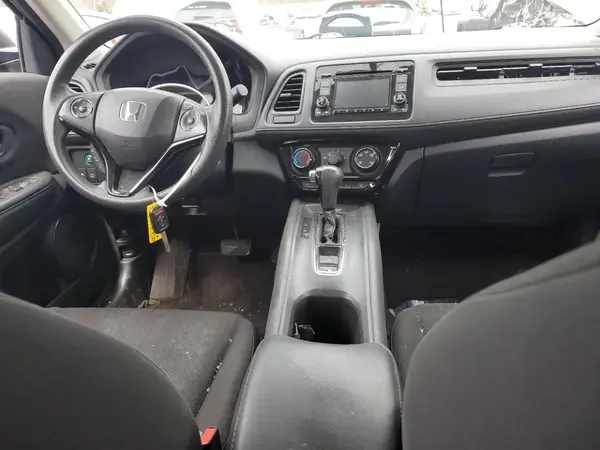 3CZRU6H37JG702028 2018 HONDA HR-V - Image 8