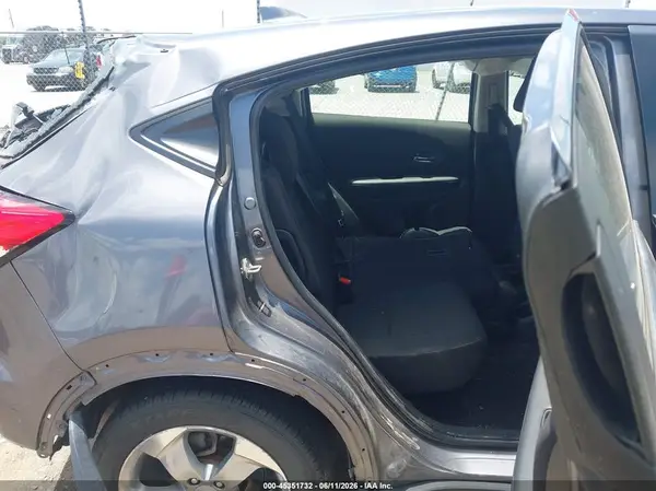 3CZRU6H37JG707049 2018 HONDA HR-V - Image 8