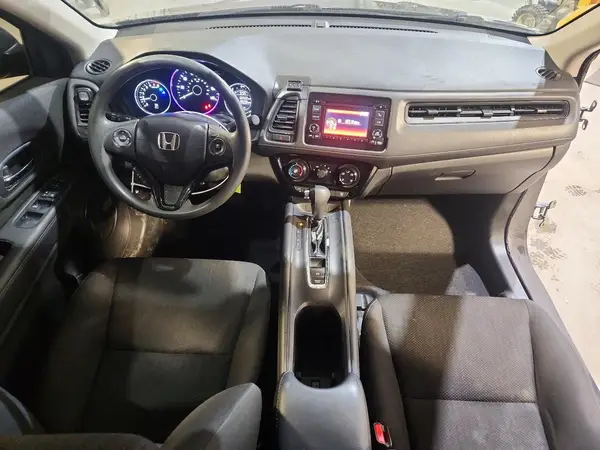 3CZRU6H37JG707228 2018 HONDA HR-V - Image 8