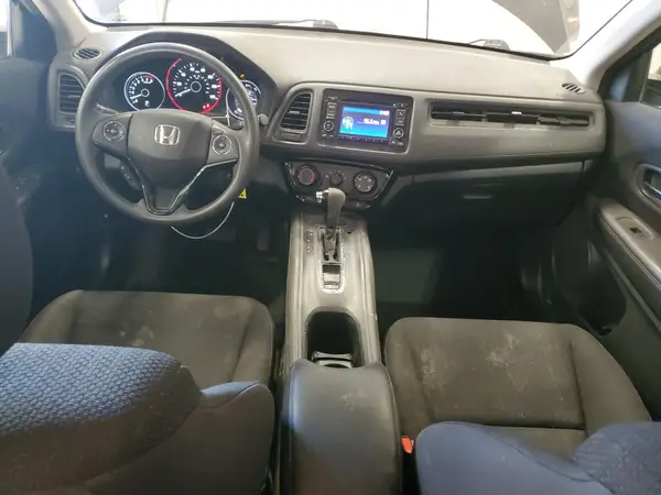 3CZRU6H37JG708024 2018 HONDA HR-V - Image 8