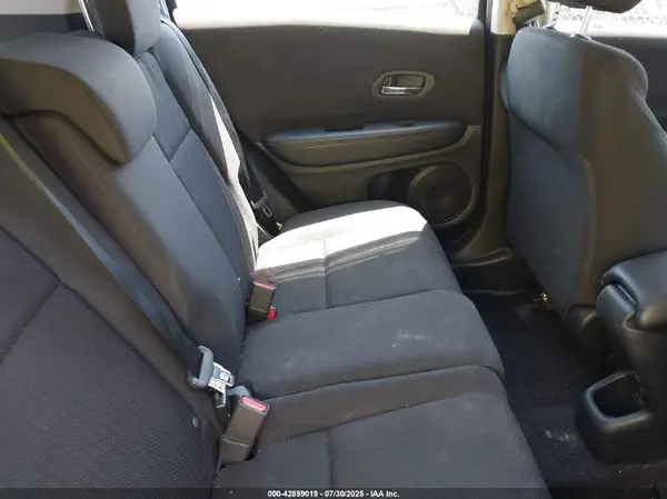 3CZRU6H37JG714616 2018 HONDA HR-V - Image 8
