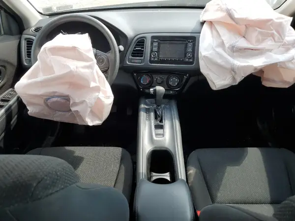 3CZRU6H37JG723929 2018 HONDA HR-V - Image 8