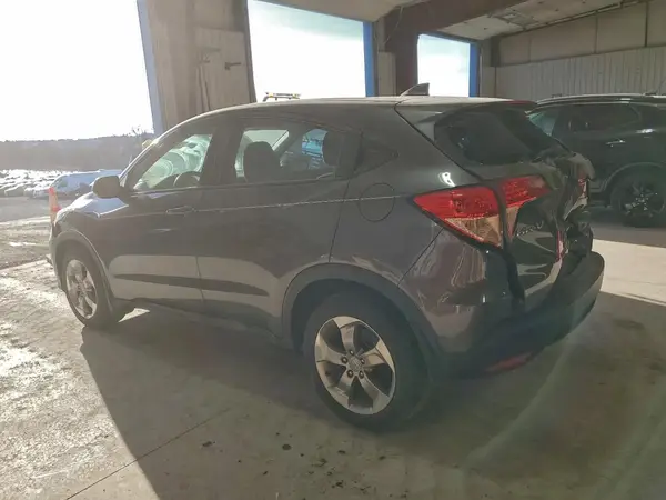 3CZRU6H37JG726457 2018 HONDA HR-V - Image 2