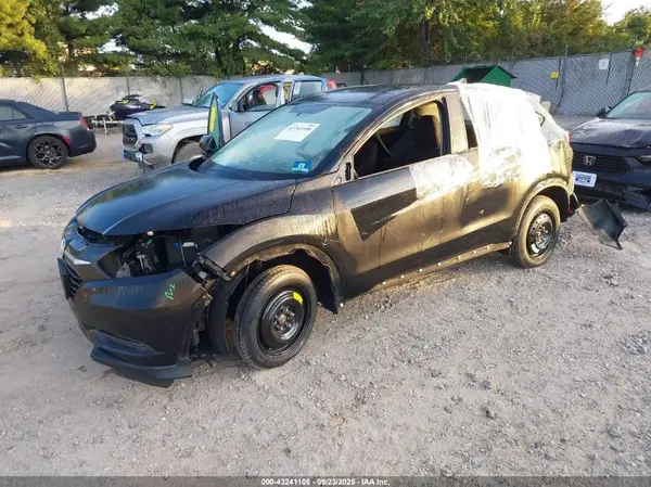 3CZRU6H37JG729326 2018 HONDA HR-V - Image 2