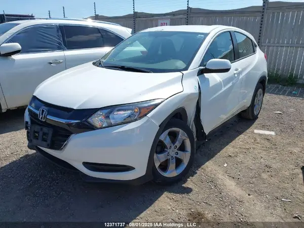3CZRU6H37JM101543 2018 HONDA HR-V - Image 2