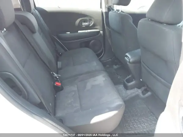 3CZRU6H37JM101543 2018 HONDA HR-V - Image 8