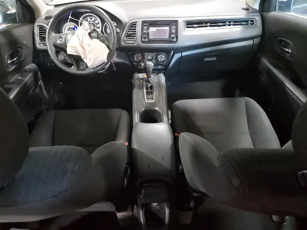 3CZRU6H37JM703908 2018 HONDA HR-V - Image 8